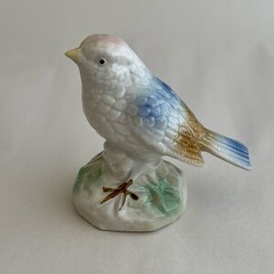 Vintage Porcelain Bird Figurine 3.5"L x 3.5"H x 2.25"W